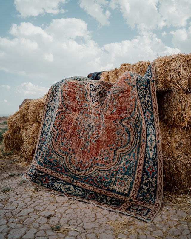 Materials used in creating native American rugs